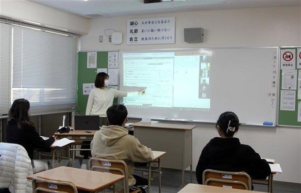 ⓒ Thoi Dai ⓒ Thoi Dai